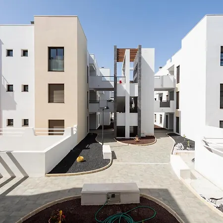 Apartment Homeforguest En Residencia De Lujo Con Terraza Y Piscina *