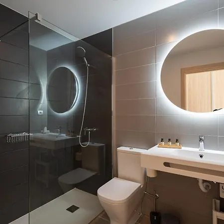 Apartment Homeforguest En Residencia De Lujo Con Terraza Y Piscina *