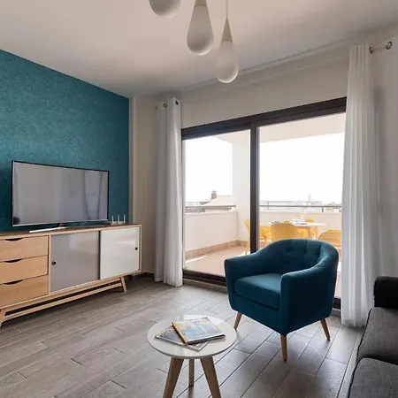 Homeforguest En Residencia De Lujo Con Terraza Y Piscina דירה La Guirra